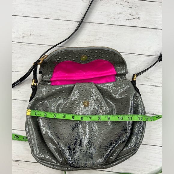 Marc by Marc Jacobs Coated Ostrich PVC Crossbody Gray Bag Purse - Picture 15 of 16